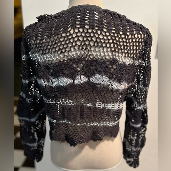 🆕 💕Beautiful Hand Made 100% Cotton Shrug in Dark Blue/Light Blue Tie-dye - Picture 2 of 2